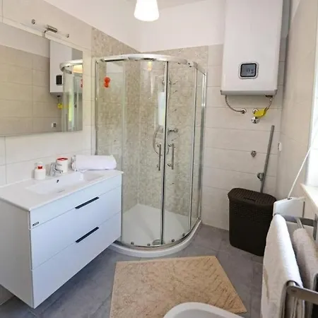 Semesterbostad House Matkovic *
